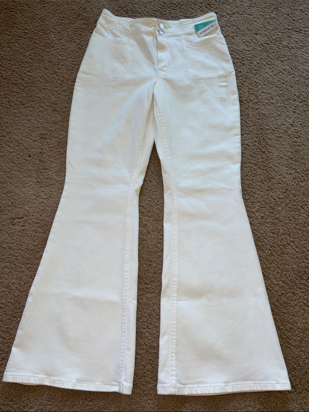 NWT    M Jeans Flare Original Fit High Rise Super Stretch White Jeans size 12